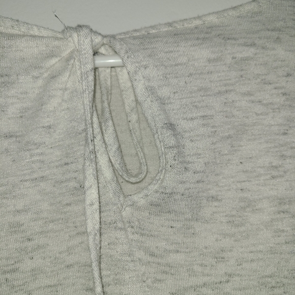 White shirt - Picture 5 of 5